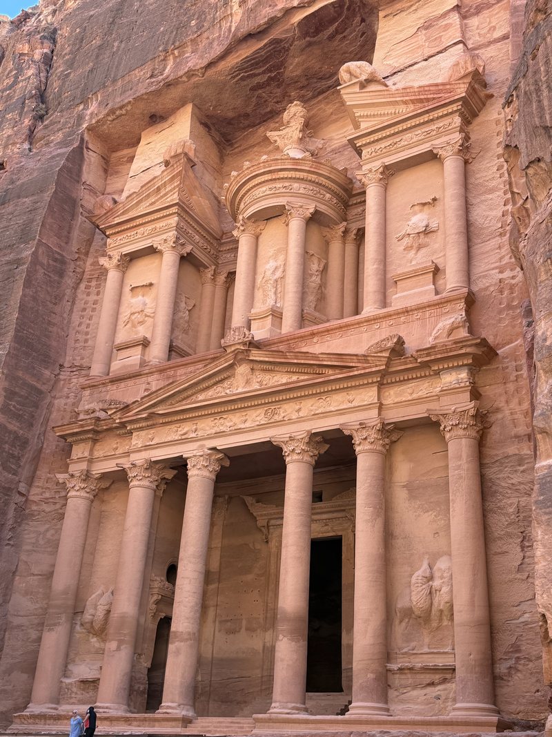 The rose-red Treasury carved into the rock at Petra